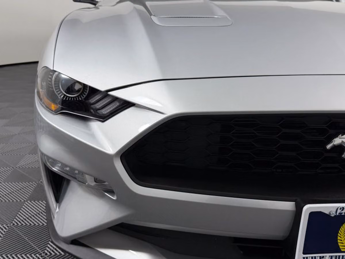 2018 Ford Mustang EcoBoost Premium Image 4