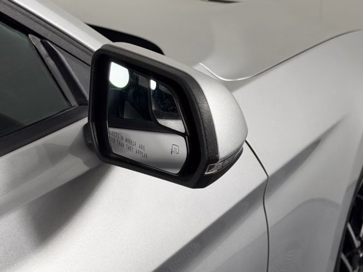 2018 Ford Mustang EcoBoost Premium Image 17