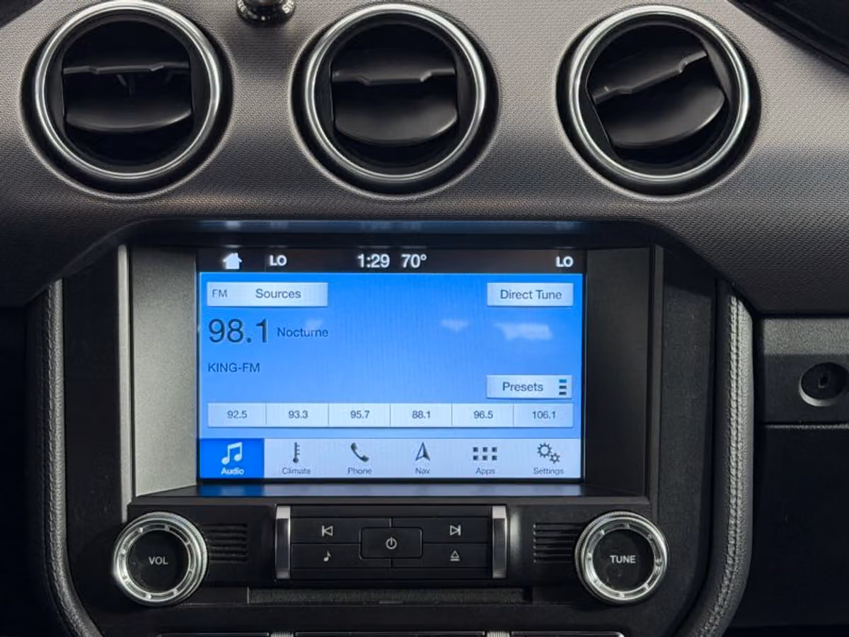 2018 Ford Mustang EcoBoost Premium Image 25