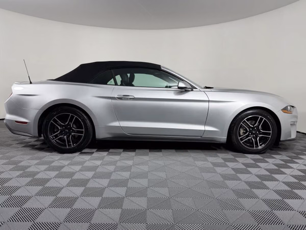 2018 Ford Mustang EcoBoost Premium Image 7