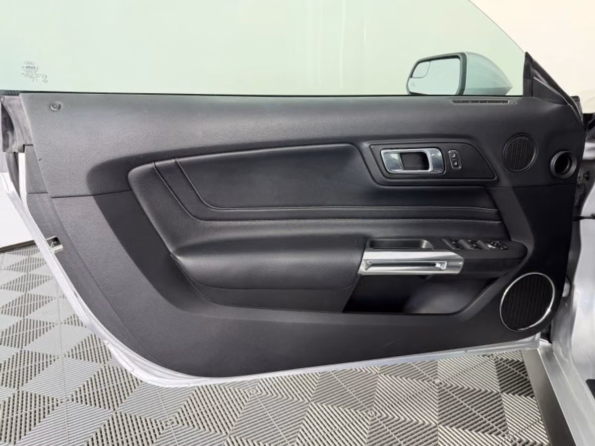 2018 Ford Mustang EcoBoost Premium Image 31