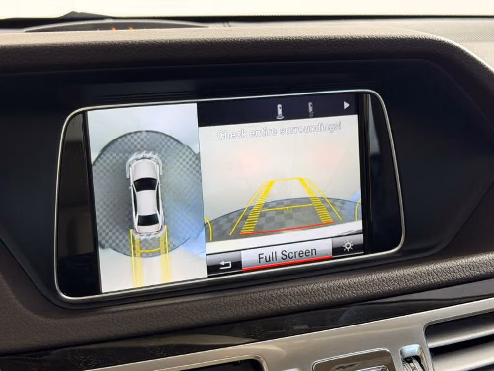 2014 Mercedes-Benz E-Class E 250 BlueTEC 4MATIC Sedan 4D Image 41
