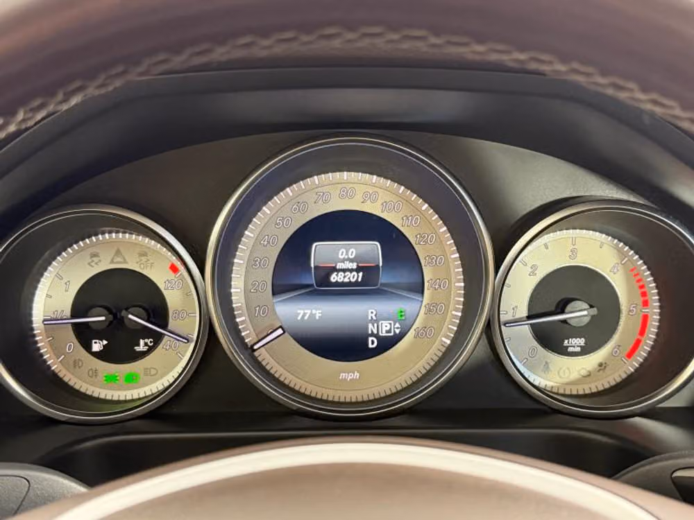 2014 Mercedes-Benz E-Class E 250 BlueTEC 4MATIC Sedan 4D Image 43