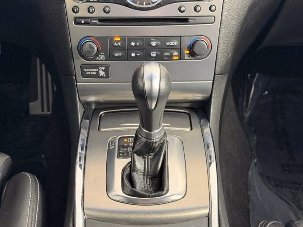 2011 INFINITI G37 Sedan G37x Sedan 4D Image 15