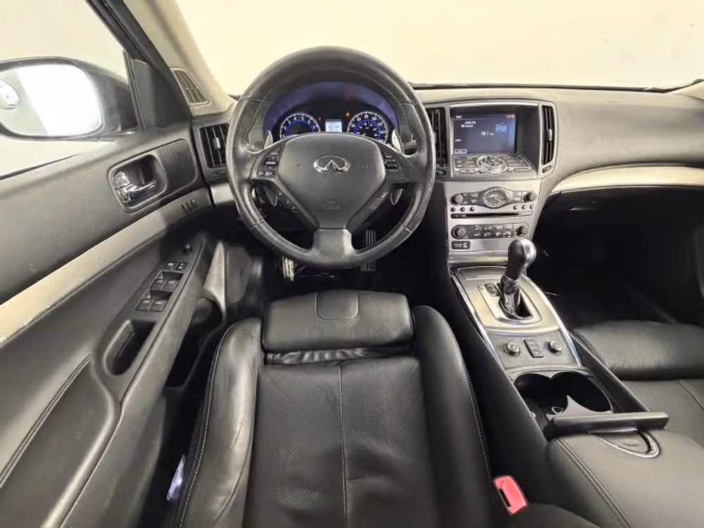 2011 INFINITI G37 Sedan G37x Sedan 4D Image 11