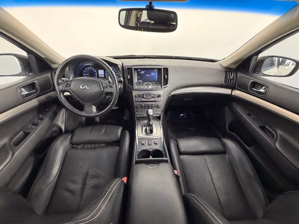 2011 INFINITI G37 Sedan G37x Sedan 4D Image 8
