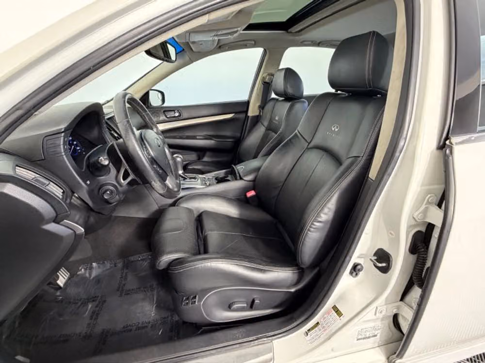 2011 INFINITI G37 Sedan G37x Sedan 4D Image 28