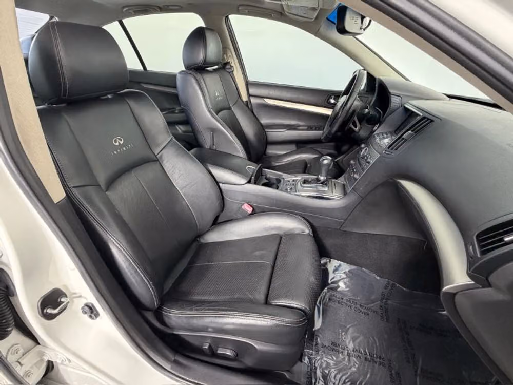 2011 INFINITI G37 Sedan G37x Sedan 4D Image 29