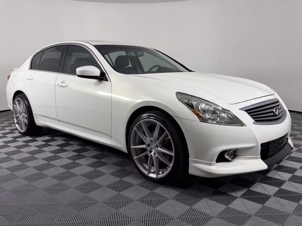 2011 INFINITI G37 Sedan G37x Sedan 4D Image 25