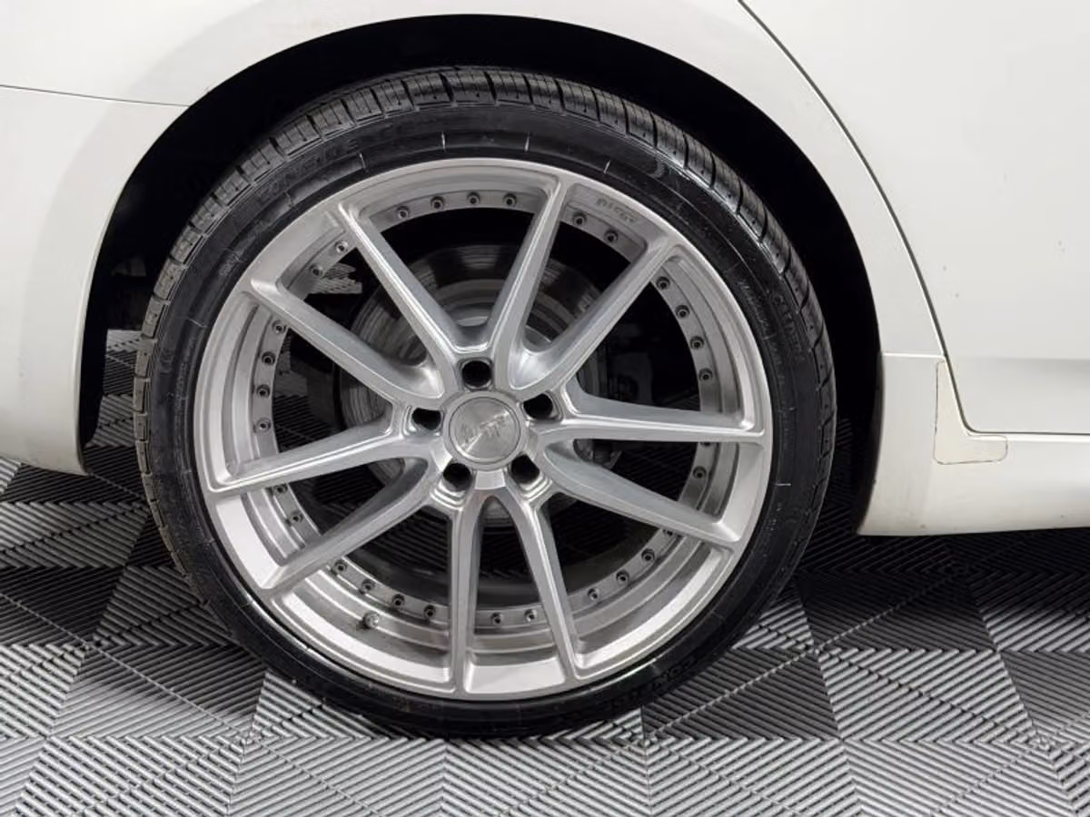 2011 INFINITI G37 Sedan G37x Sedan 4D Image 26