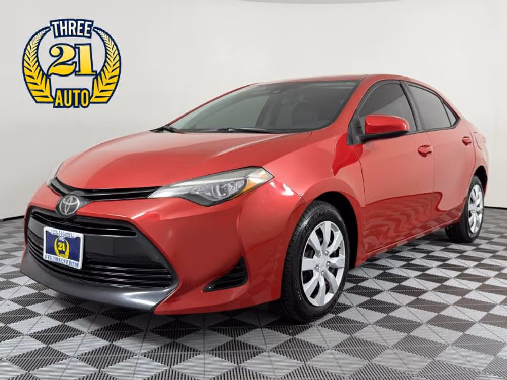 2019 Toyota Corolla LE Image 1