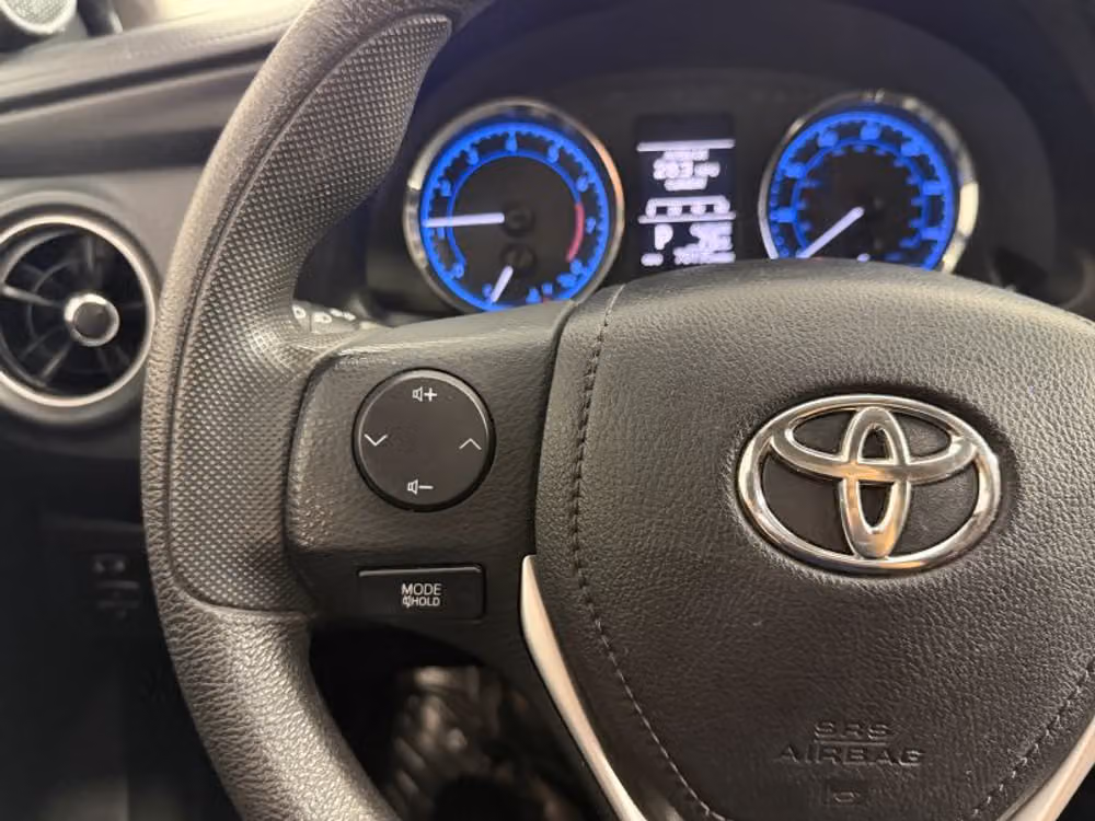 2019 Toyota Corolla LE Image 26