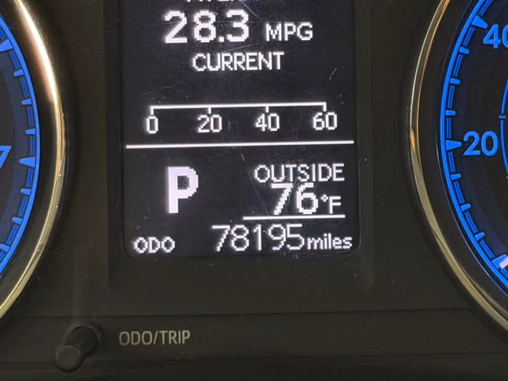2019 Toyota Corolla LE Image 40