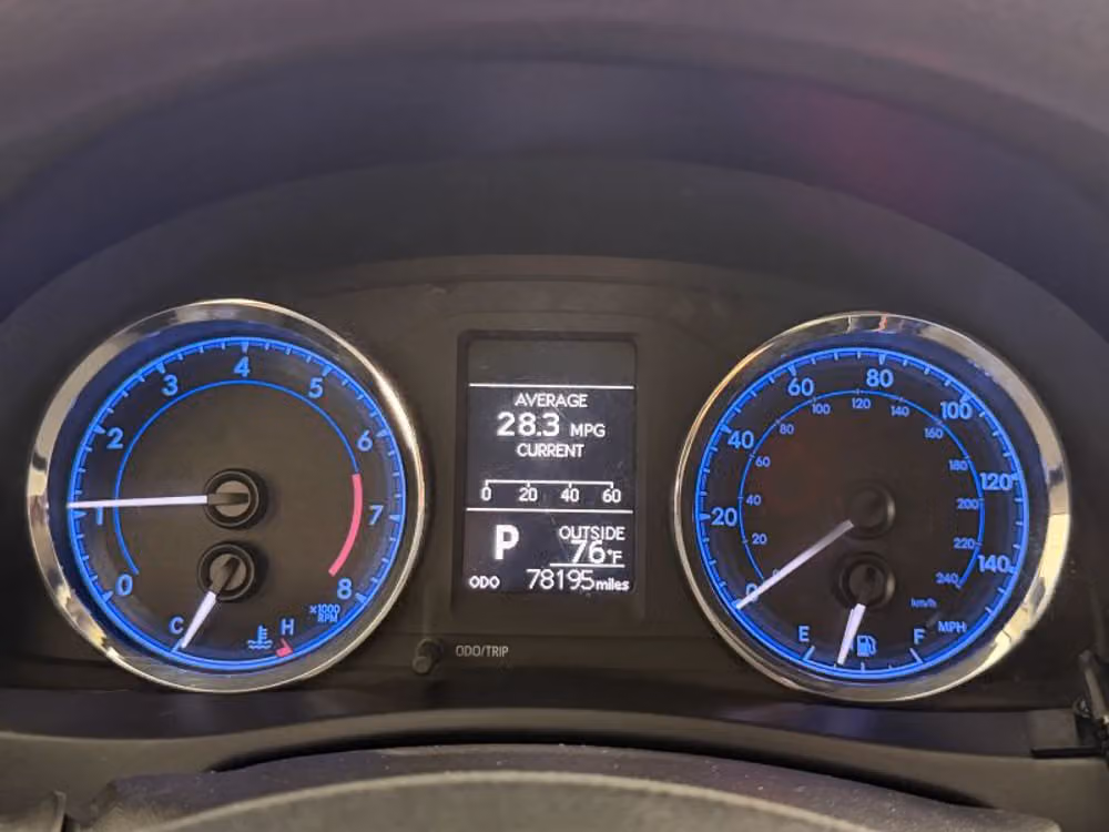 2019 Toyota Corolla LE Image 39