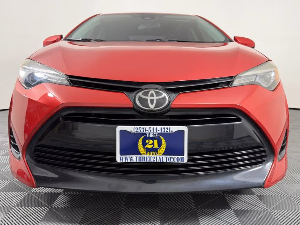 2019 Toyota Corolla LE Image 3