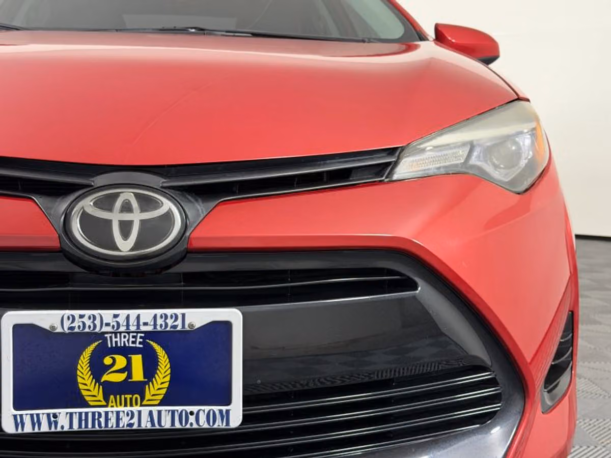 2019 Toyota Corolla LE Image 5
