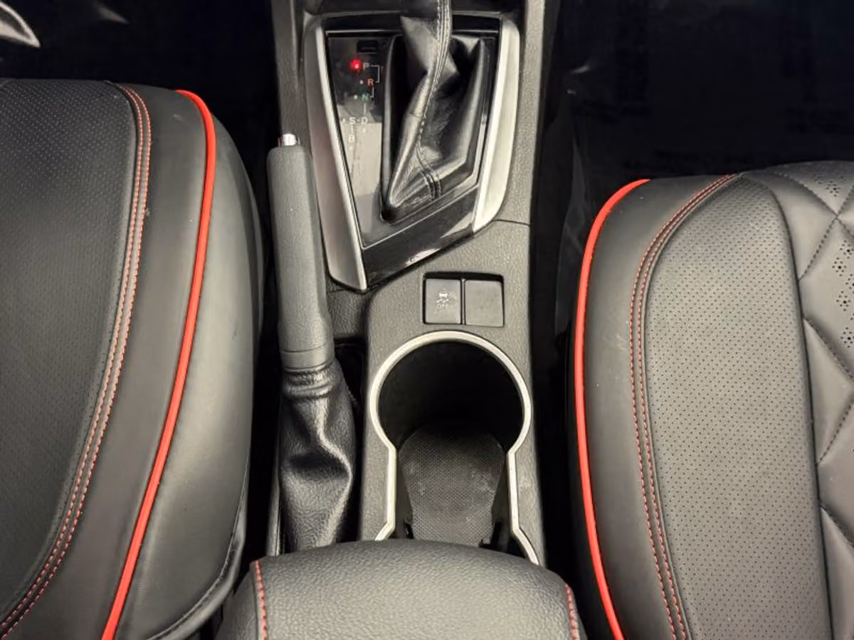 2019 Toyota Corolla LE Image 24
