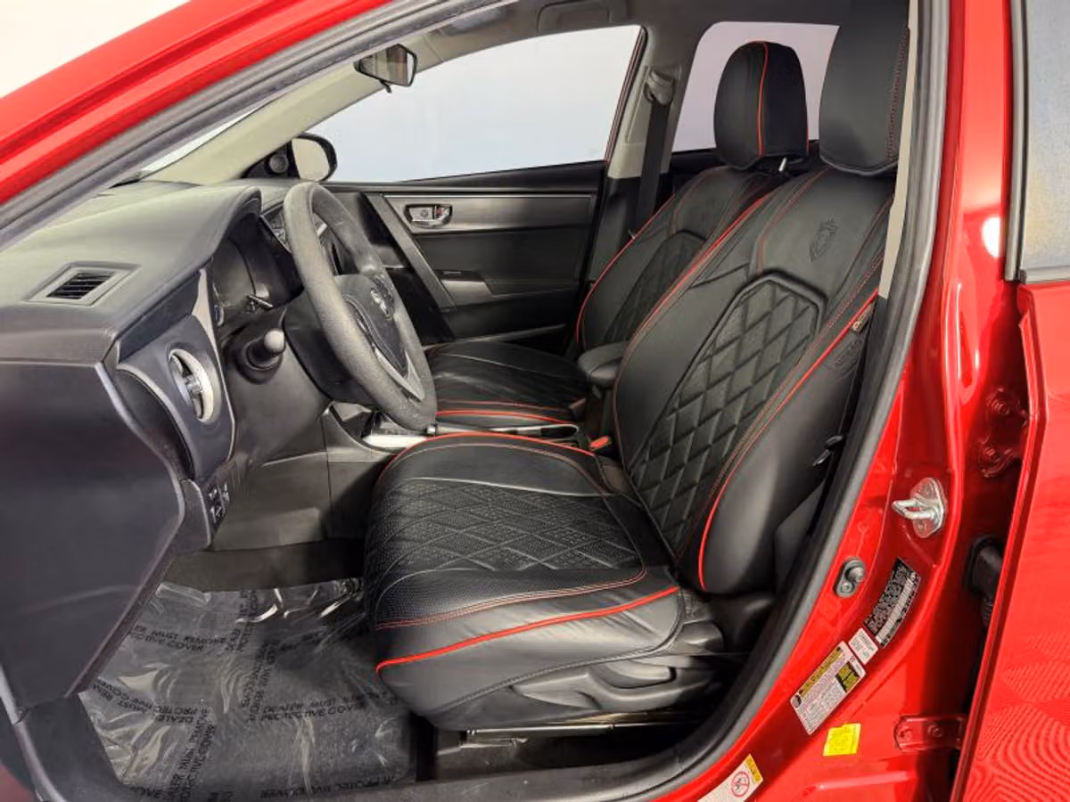 2019 Toyota Corolla LE Image 28