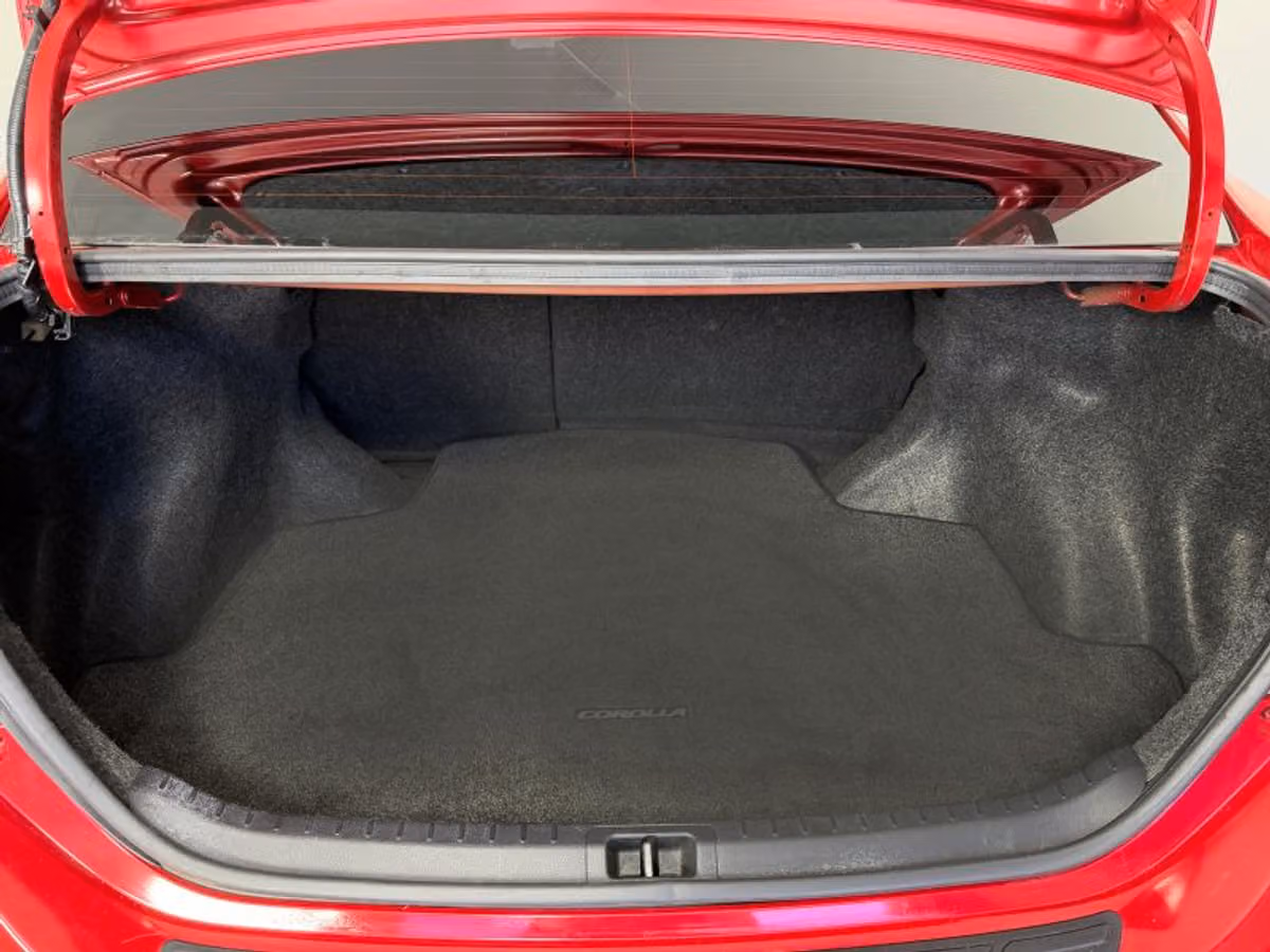 2019 Toyota Corolla LE Image 16