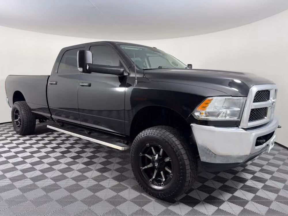 2018 Ram 3500 Tradesman Crew Cab Image 6