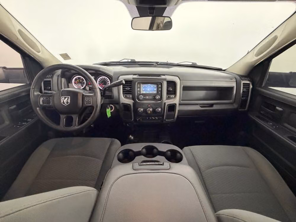 2018 Ram 3500 Tradesman Crew Cab Image 18