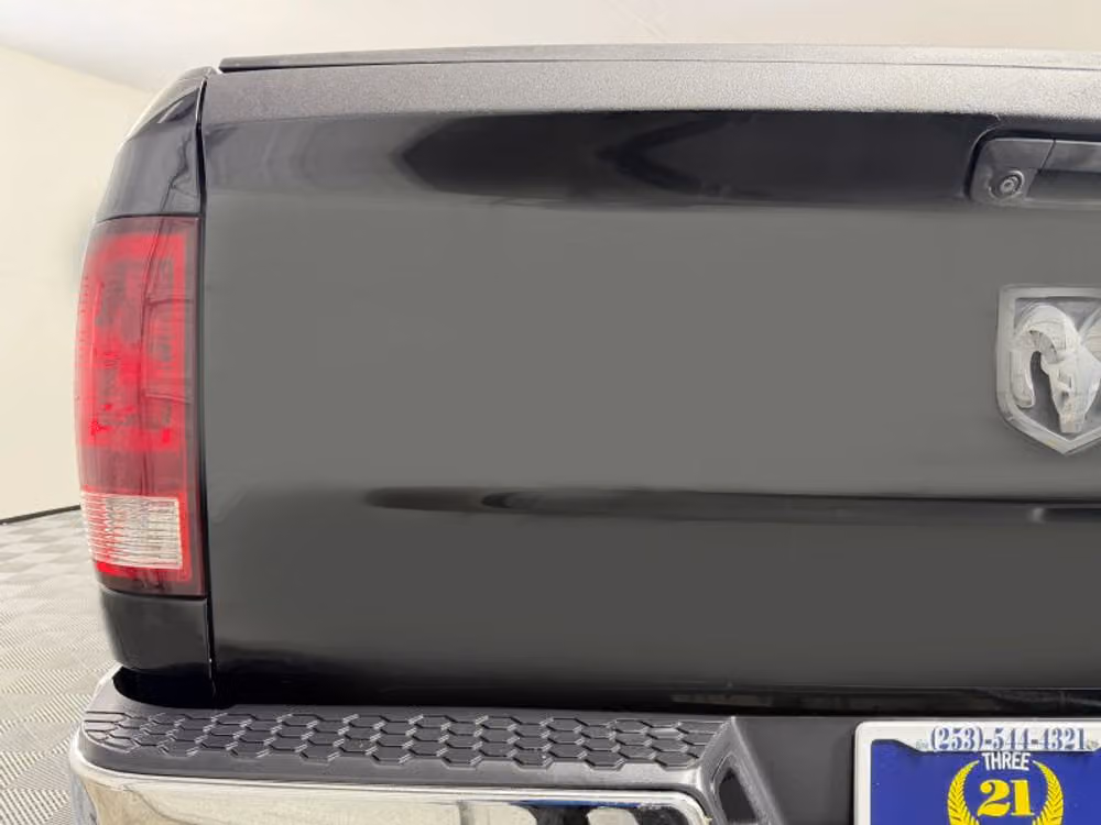 2018 Ram 3500 Tradesman Crew Cab Image 10