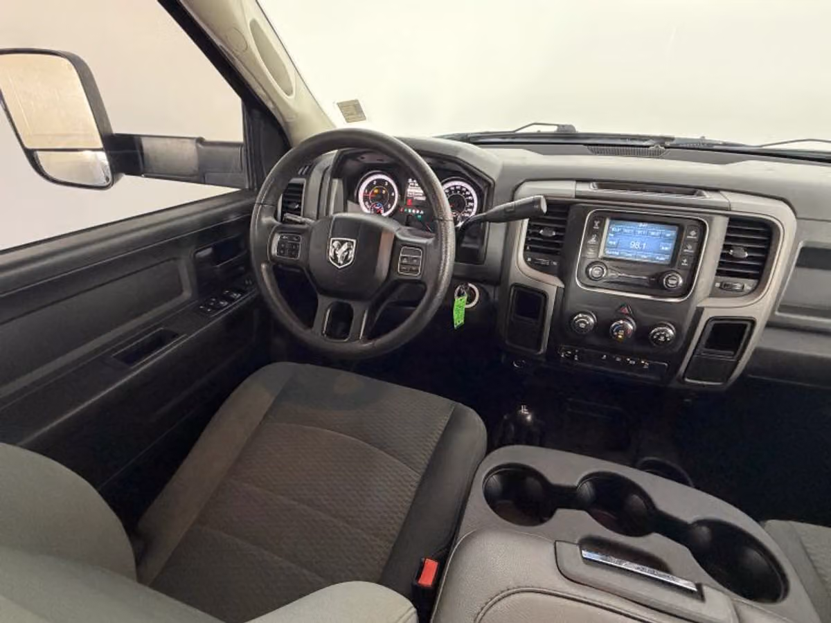 2018 Ram 3500 Tradesman Crew Cab Image 19