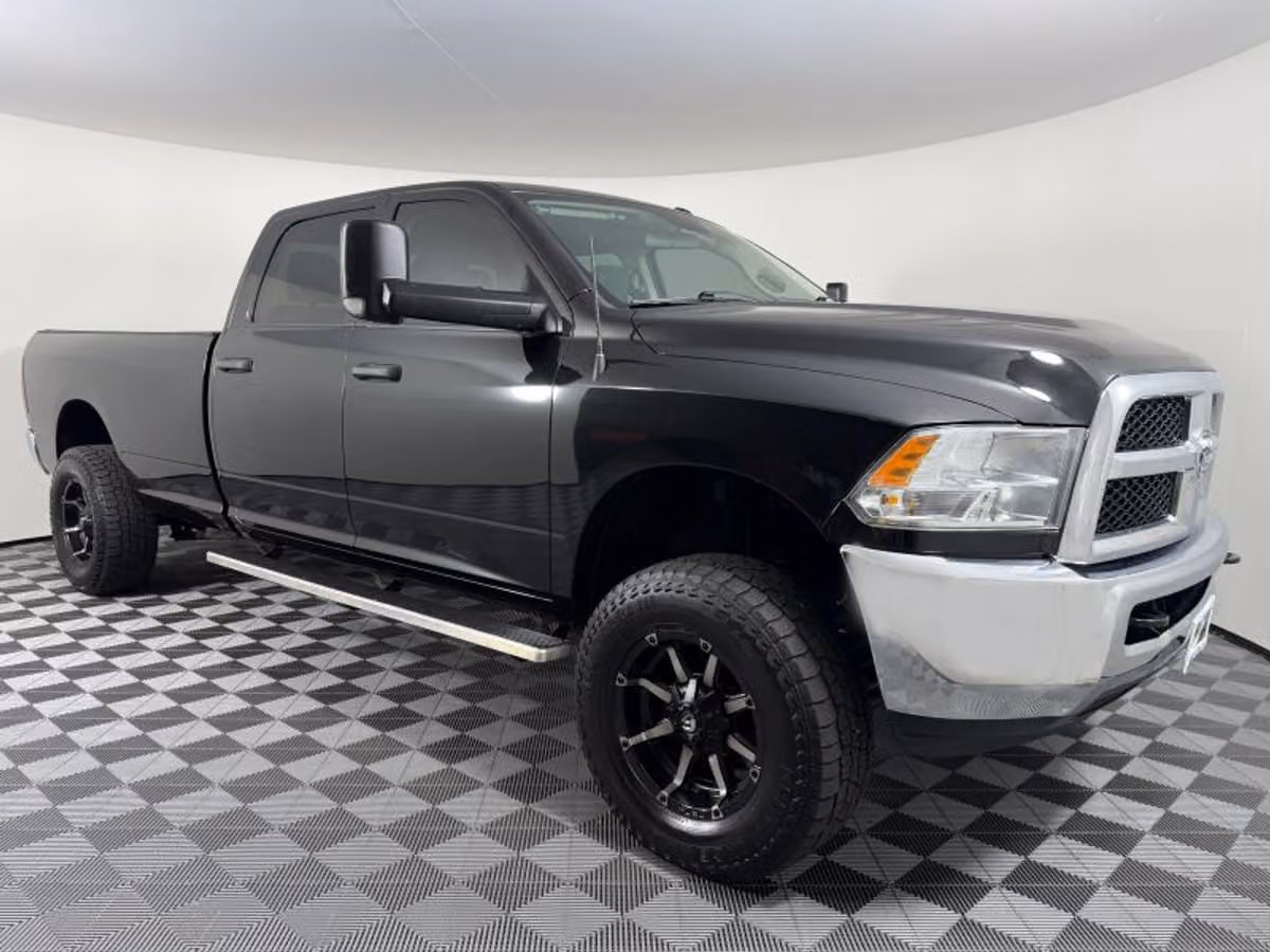 2018 Ram 3500 Tradesman Crew Cab Image 6