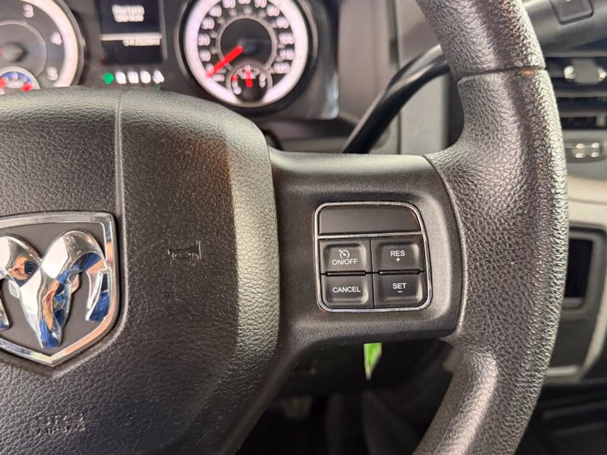 2018 Ram 3500 Tradesman Crew Cab Image 27
