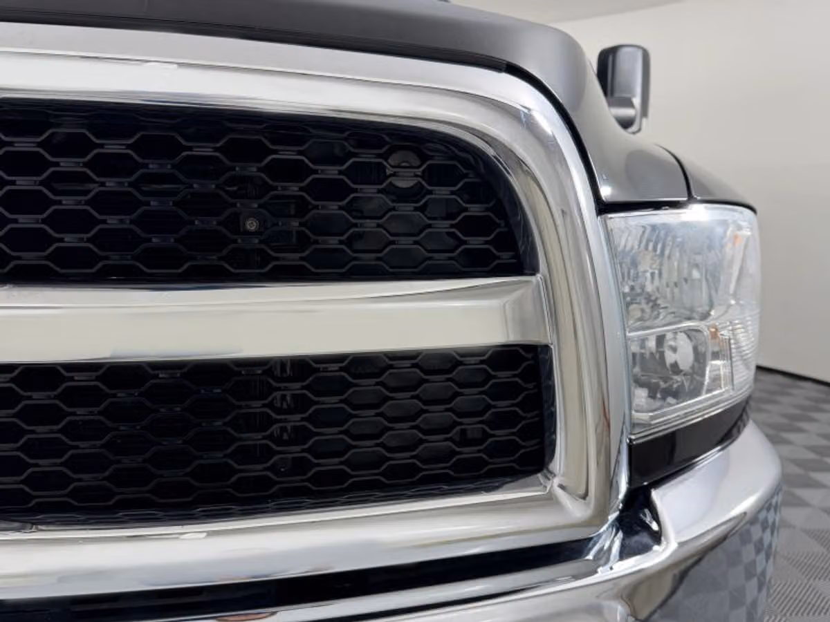 2018 Ram 3500 Tradesman Crew Cab Image 5