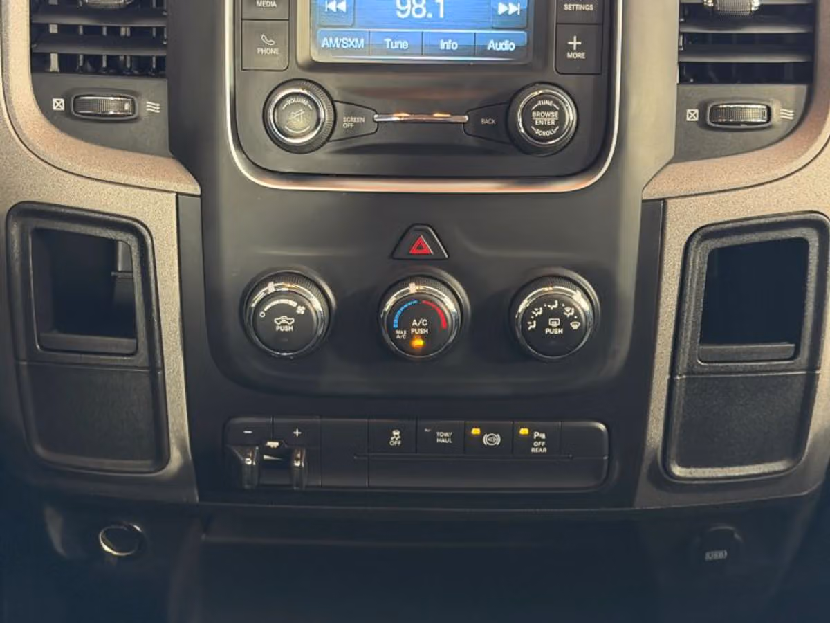 2018 Ram 3500 Tradesman Crew Cab Image 22