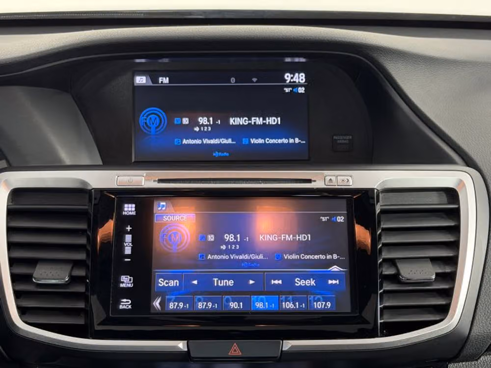 2017 Honda Accord EX Image 21
