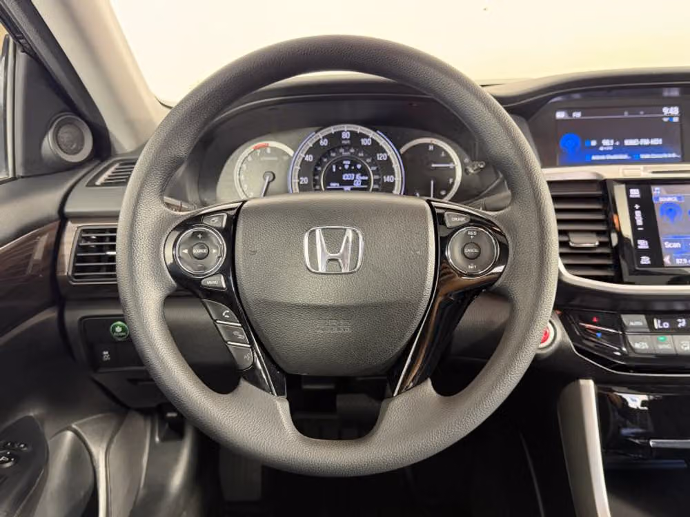 2017 Honda Accord EX Image 26