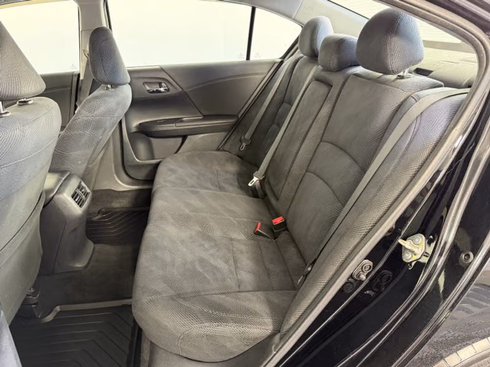 2017 Honda Accord EX Image 36