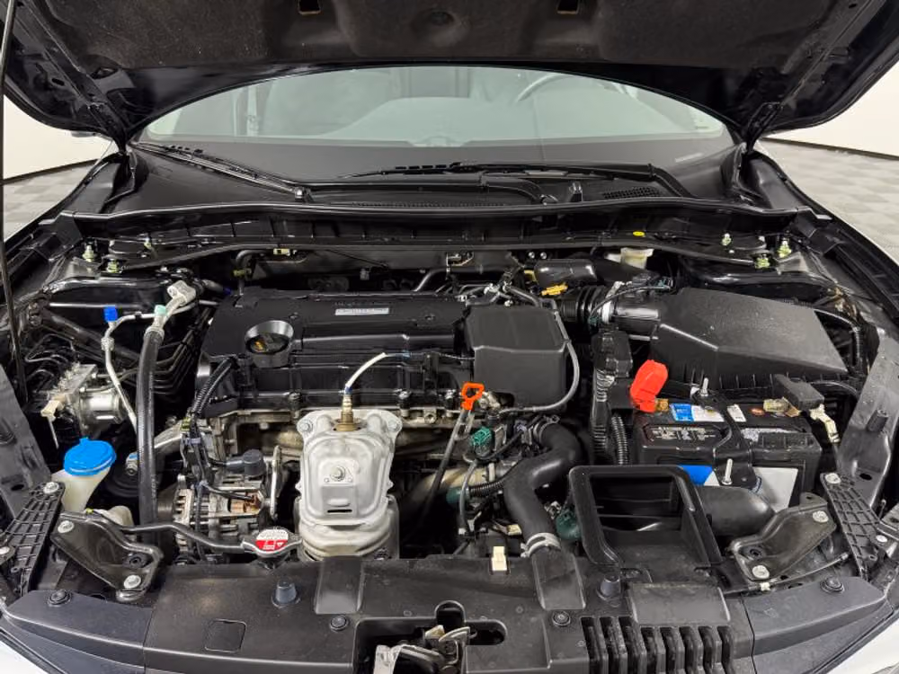2017 Honda Accord EX Image 16
