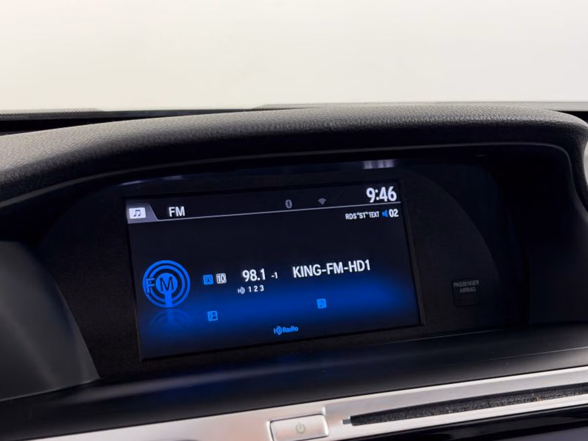 2017 Honda Accord EX Image 38