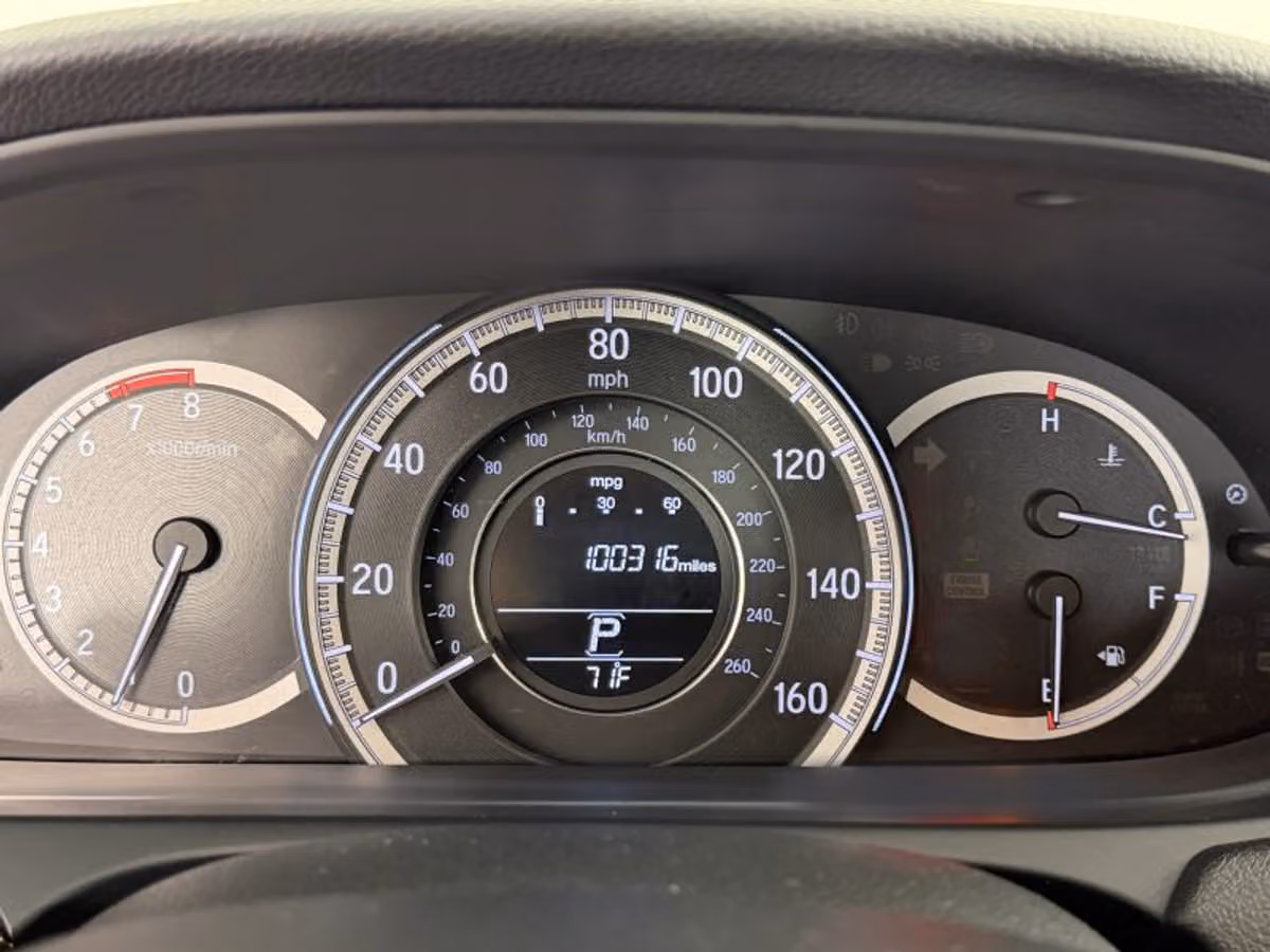 2017 Honda Accord EX Image 40