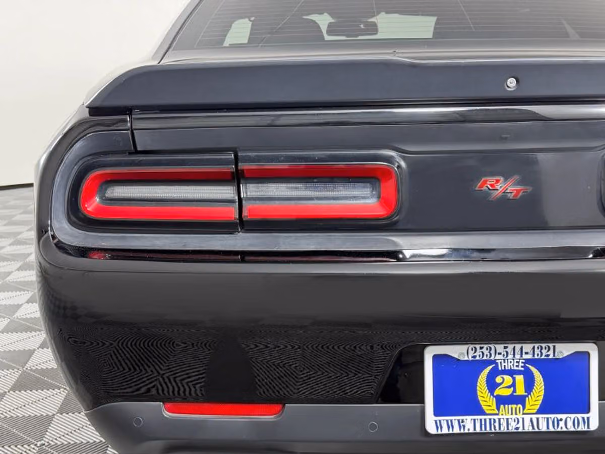 2018 Dodge Challenger R/T Scat Pack Image 10