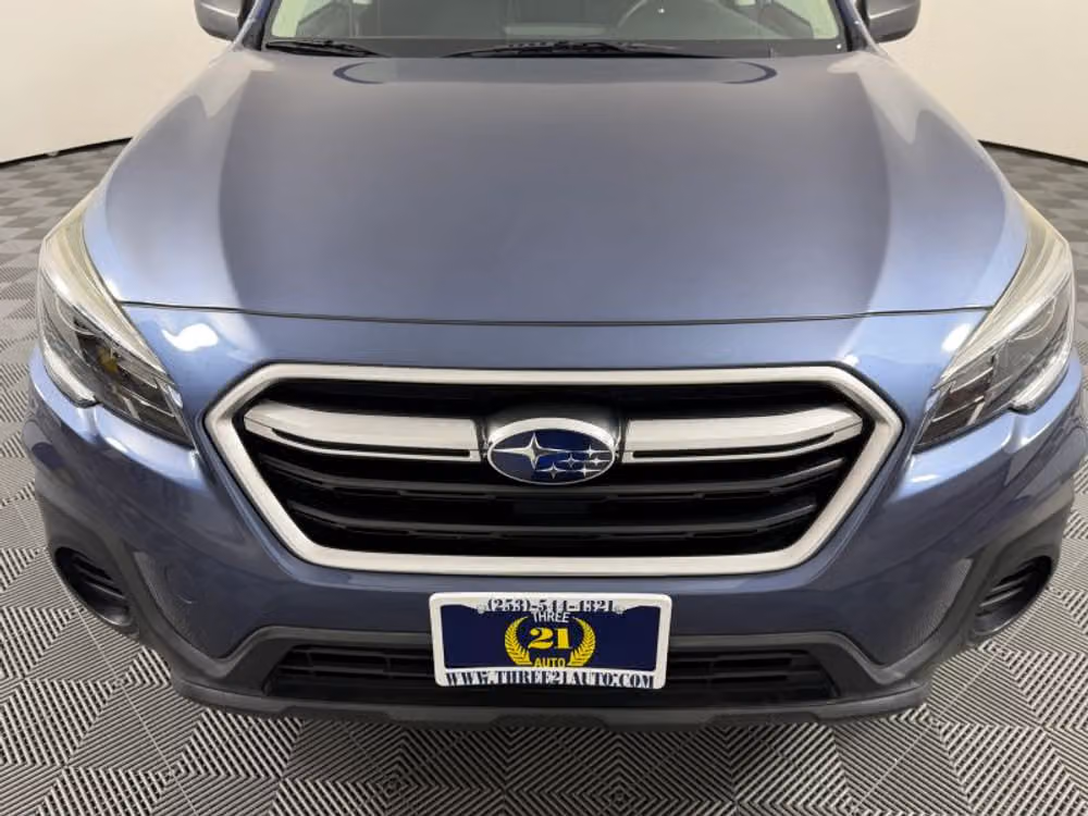 2018 Subaru Outback 2.5i Crossover Image 3