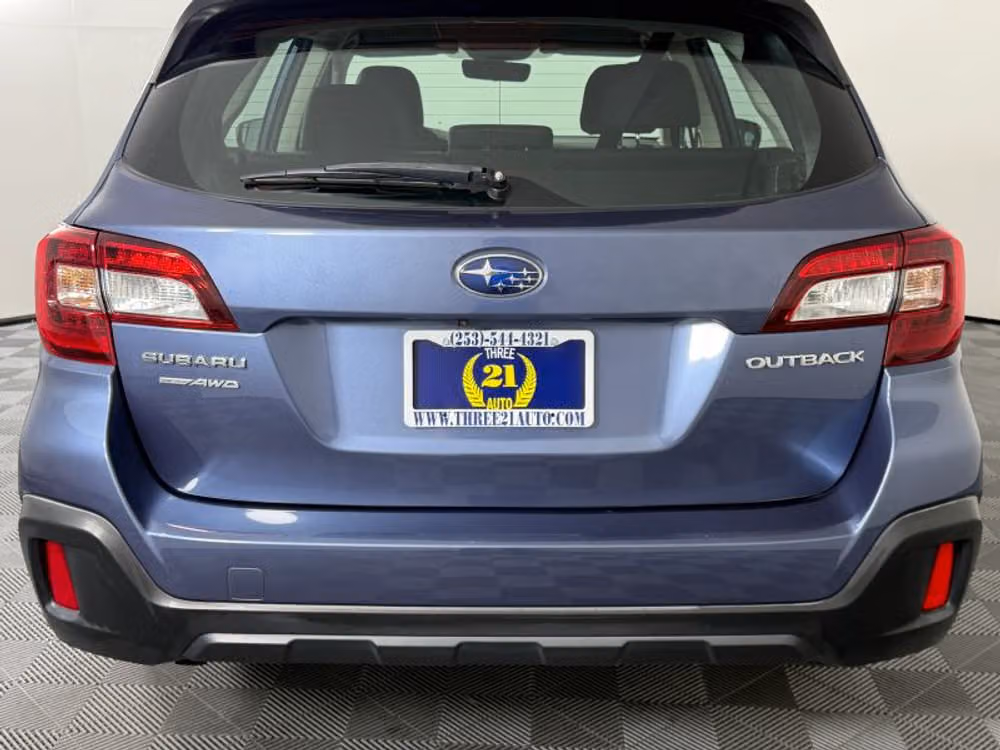2018 Subaru Outback 2.5i Crossover Image 9