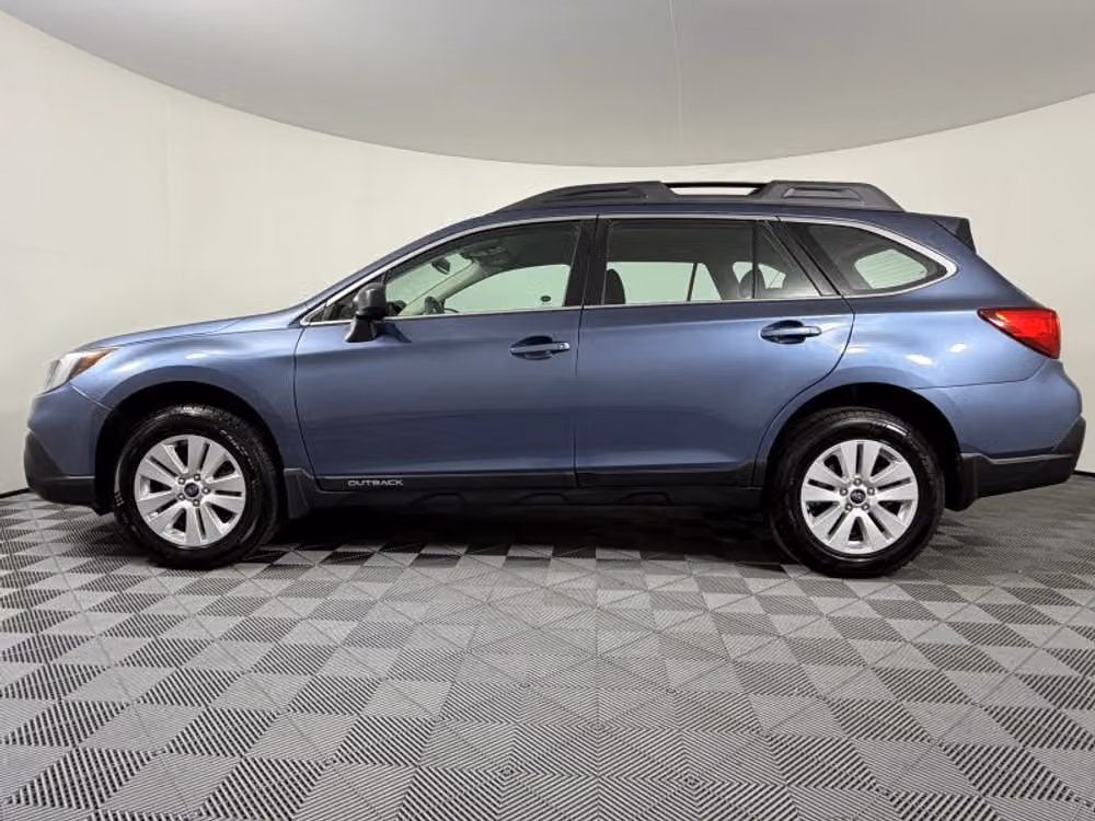 2018 Subaru Outback 2.5i Crossover Image 13