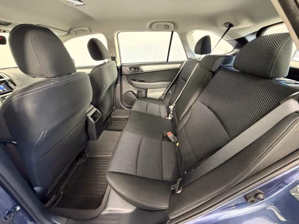 2018 Subaru Outback 2.5i Crossover Image 24