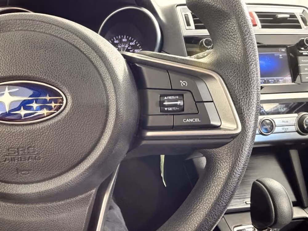 2018 Subaru Outback 2.5i Crossover Image 34