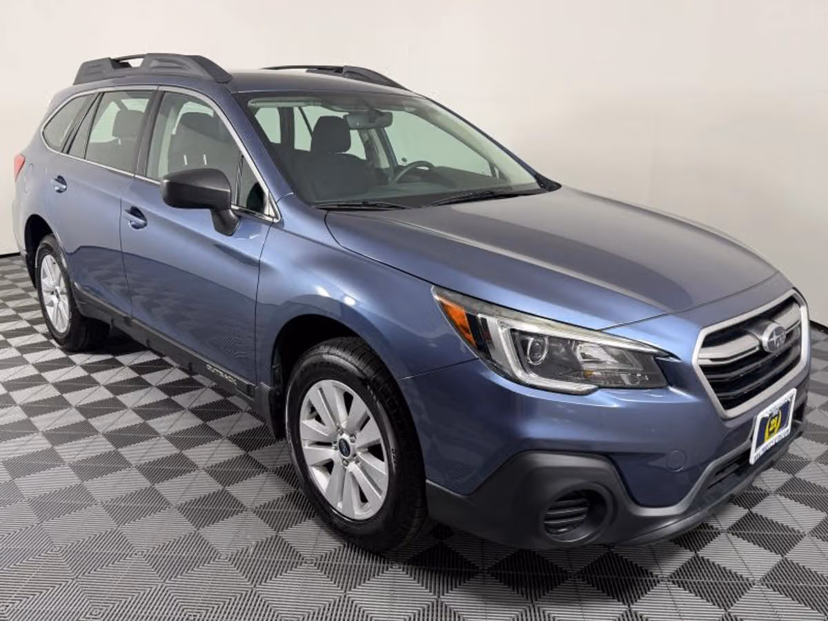 2018 Subaru Outback 2.5i Crossover Image 6