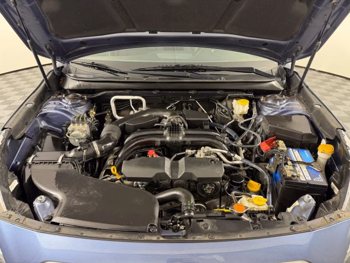 2018 Subaru Outback 2.5i Crossover Image 17