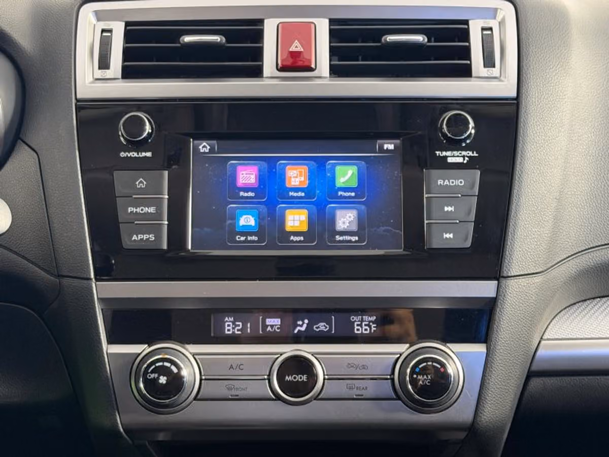 2018 Subaru Outback 2.5i Crossover Image 29