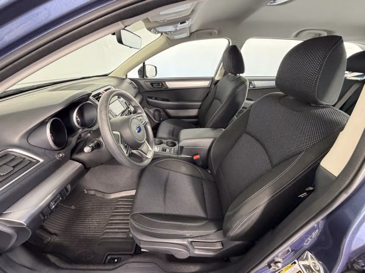 2018 Subaru Outback 2.5i Crossover Image 18