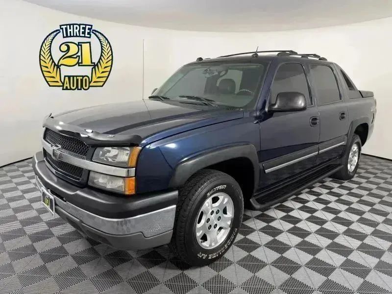 Blue 2004 Chevrolet Avalanche Pickup Truck Four-Wheel Drive Automatic