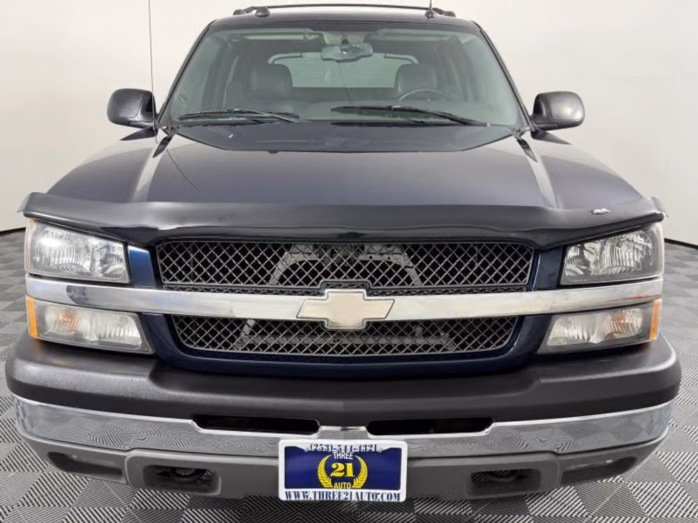 2004 Chevrolet Avalanche 1500 Crew Cab Image 3
