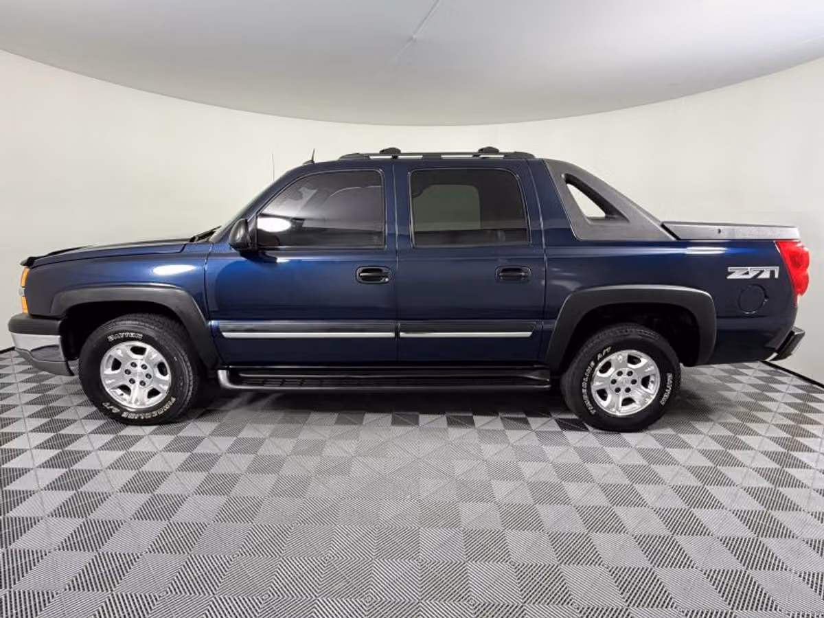 2004 Chevrolet Avalanche 1500 Crew Cab Image 6